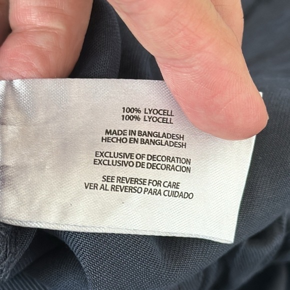 GAP Women's XXL Tencel Short Blue Pull On Drawstring Cuffed NWT Inseam 4" - Picture 7 of 14